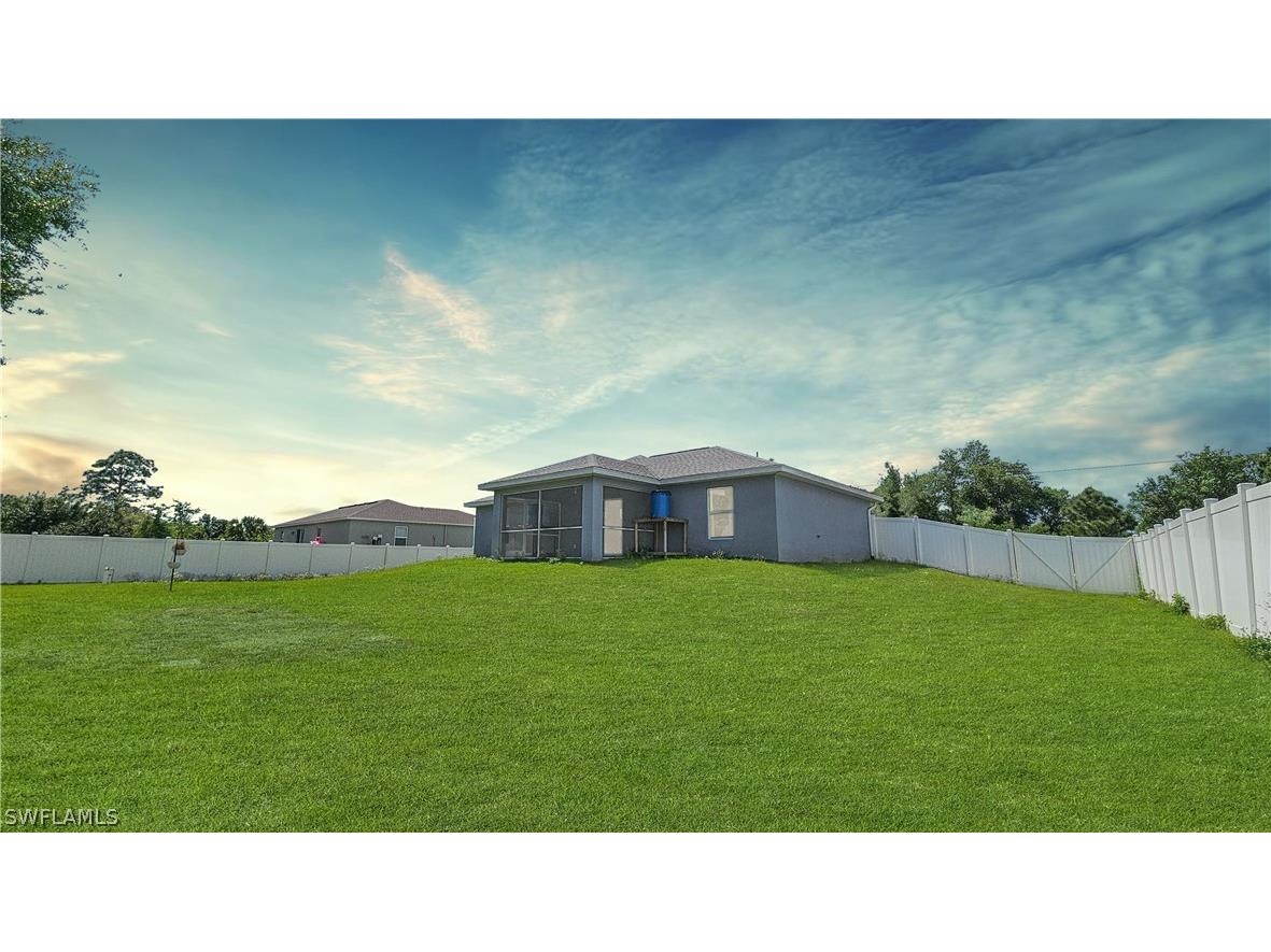 2040 Xelda Avenue N Lehigh Acres FL 33971 224029722 image1