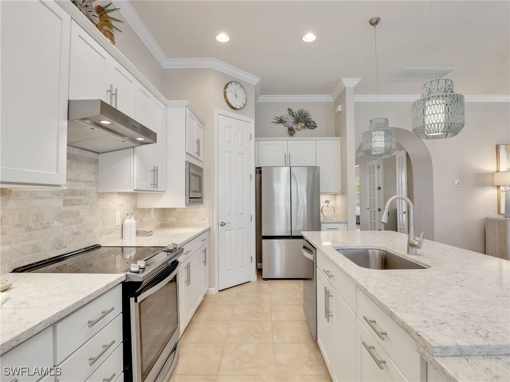 20408 Corkscrew Shores Boulevard Estero FL 33928 225047025 image7