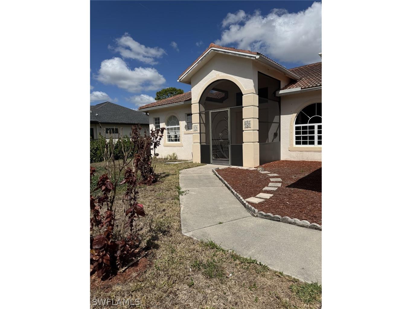 2041 24th Avenue NE Naples FL 34120 226010506 image1