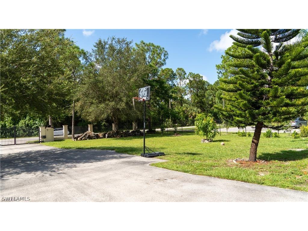2041 24th Avenue NE Naples FL 34120 226010506 image24