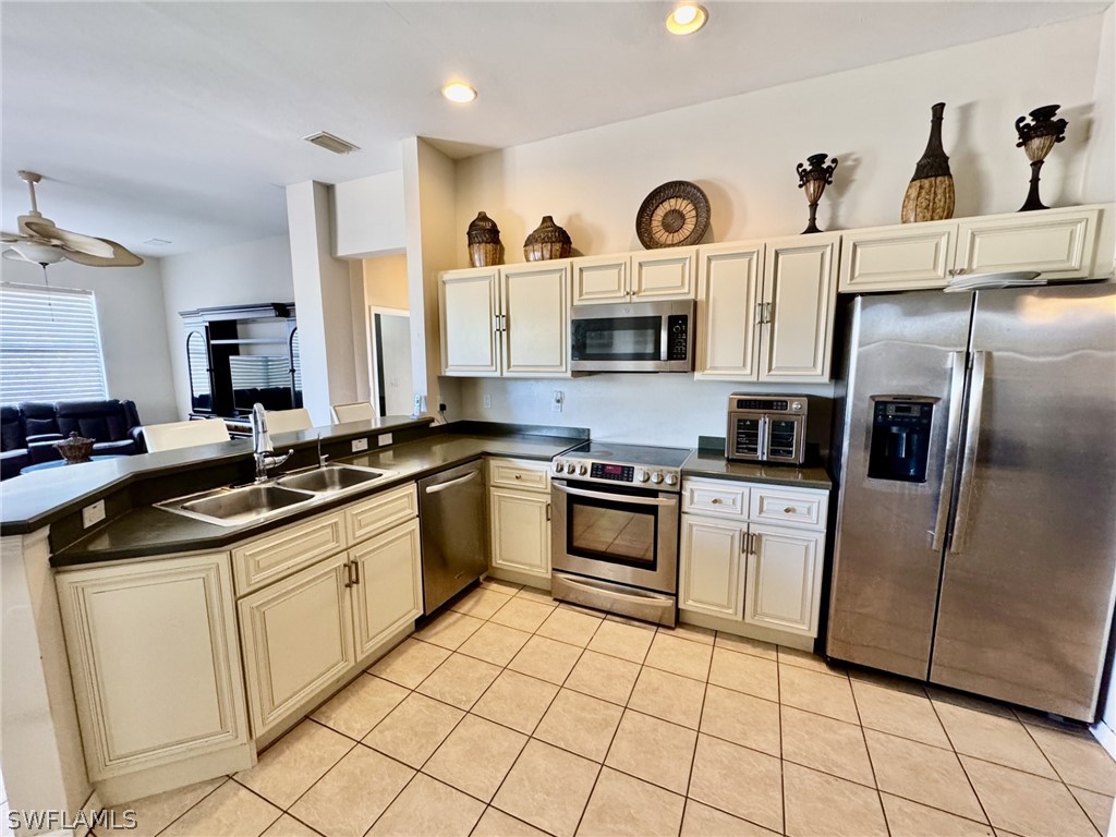 2041 24th Avenue NE Naples FL 34120 226010506 image5
