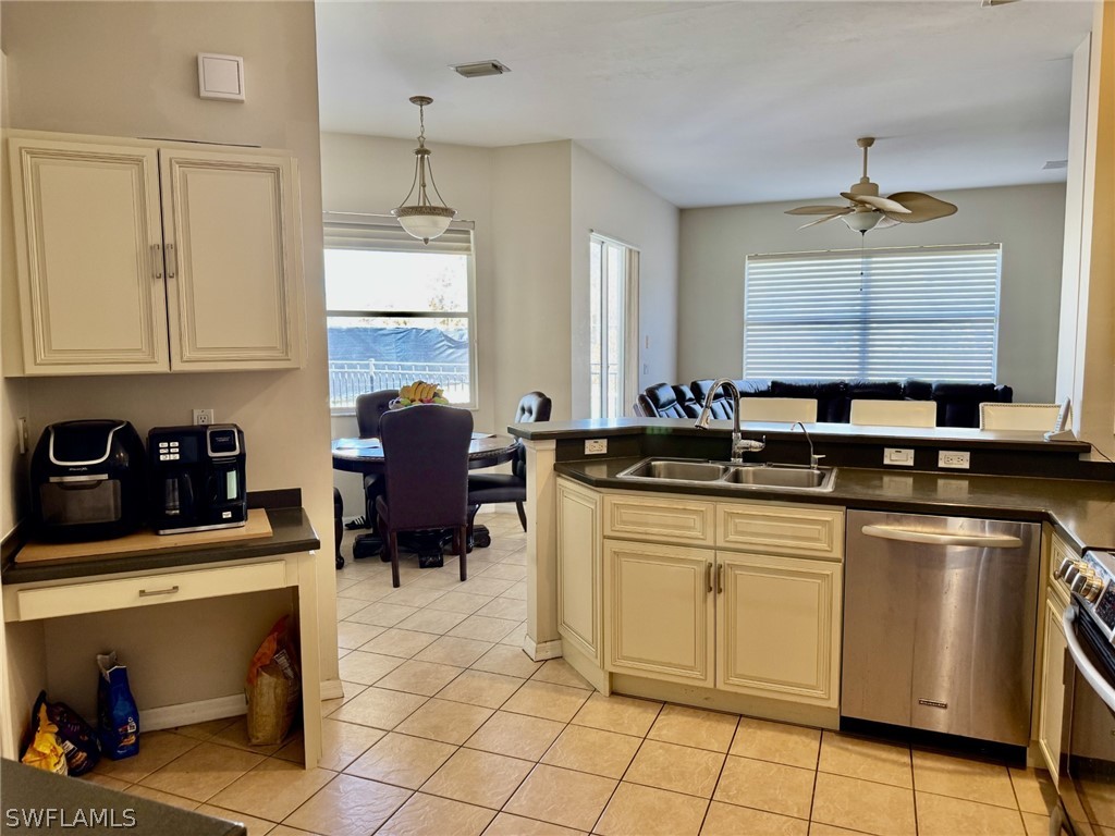 2041 24th Avenue NE Naples FL 34120 226010506 image7