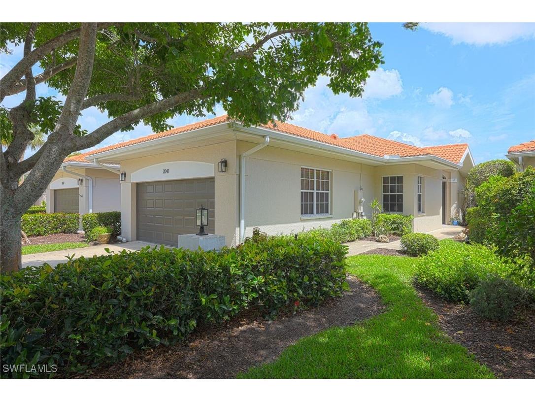 2041 Crestview Way #A11 Naples FL 34119 225056218 image1