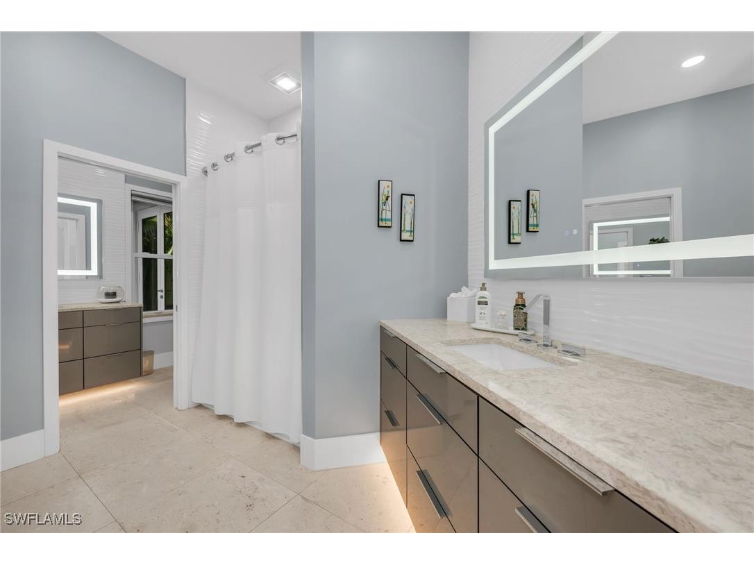 2041 Prince Drive Naples FL 34110 225084031 image23