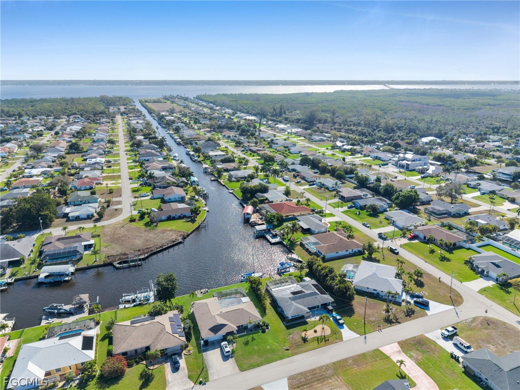 2041 SE 16th Street Cape Coral FL 33990 2026012225 image1