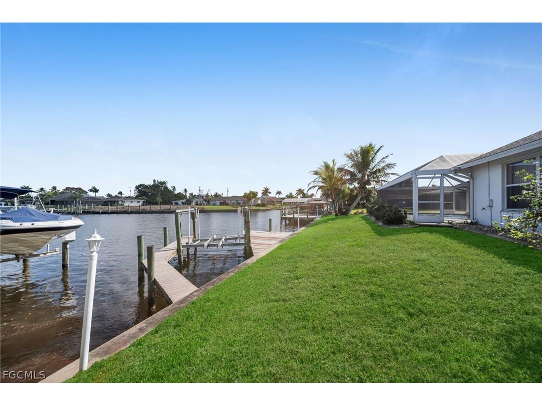 2041 SE 16th Street Cape Coral FL 33990 2026012225 image12