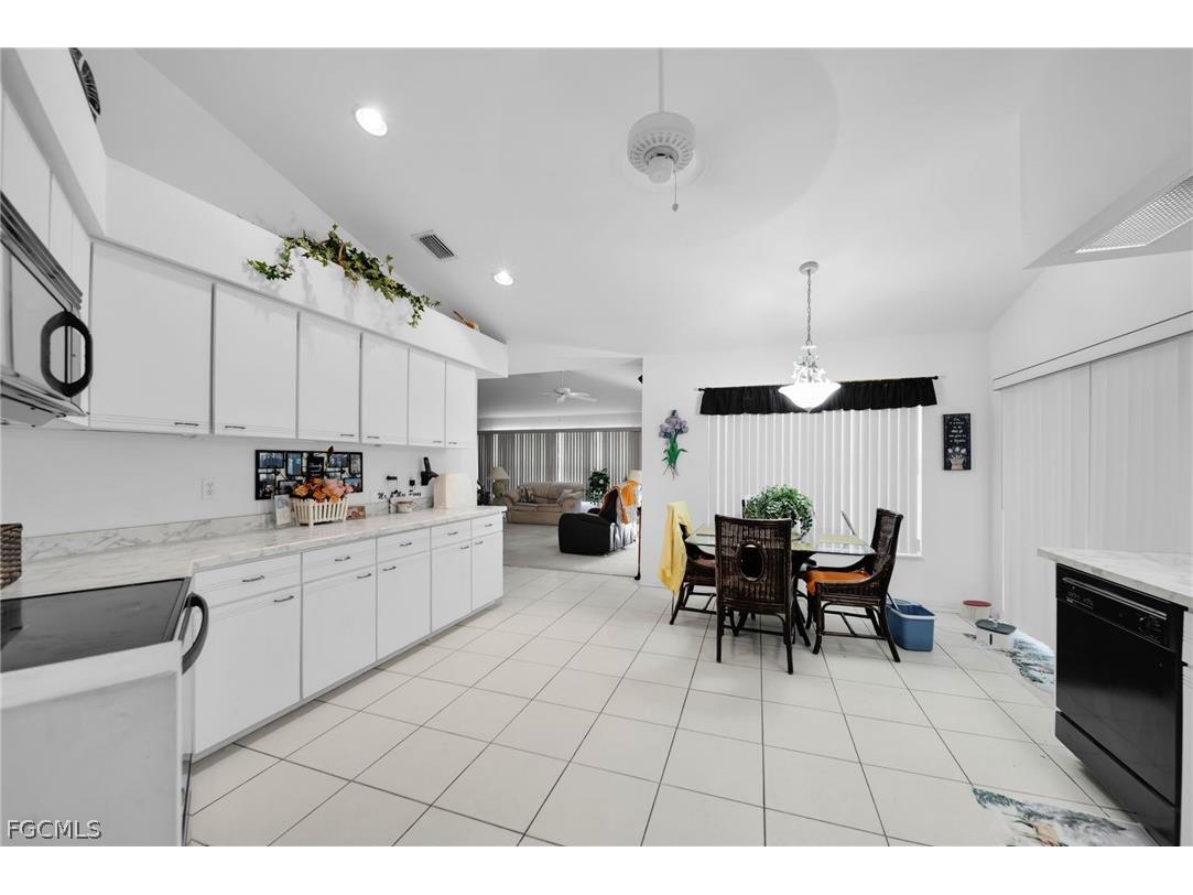 2041 SE 16th Street Cape Coral FL 33990 2026012225 image28