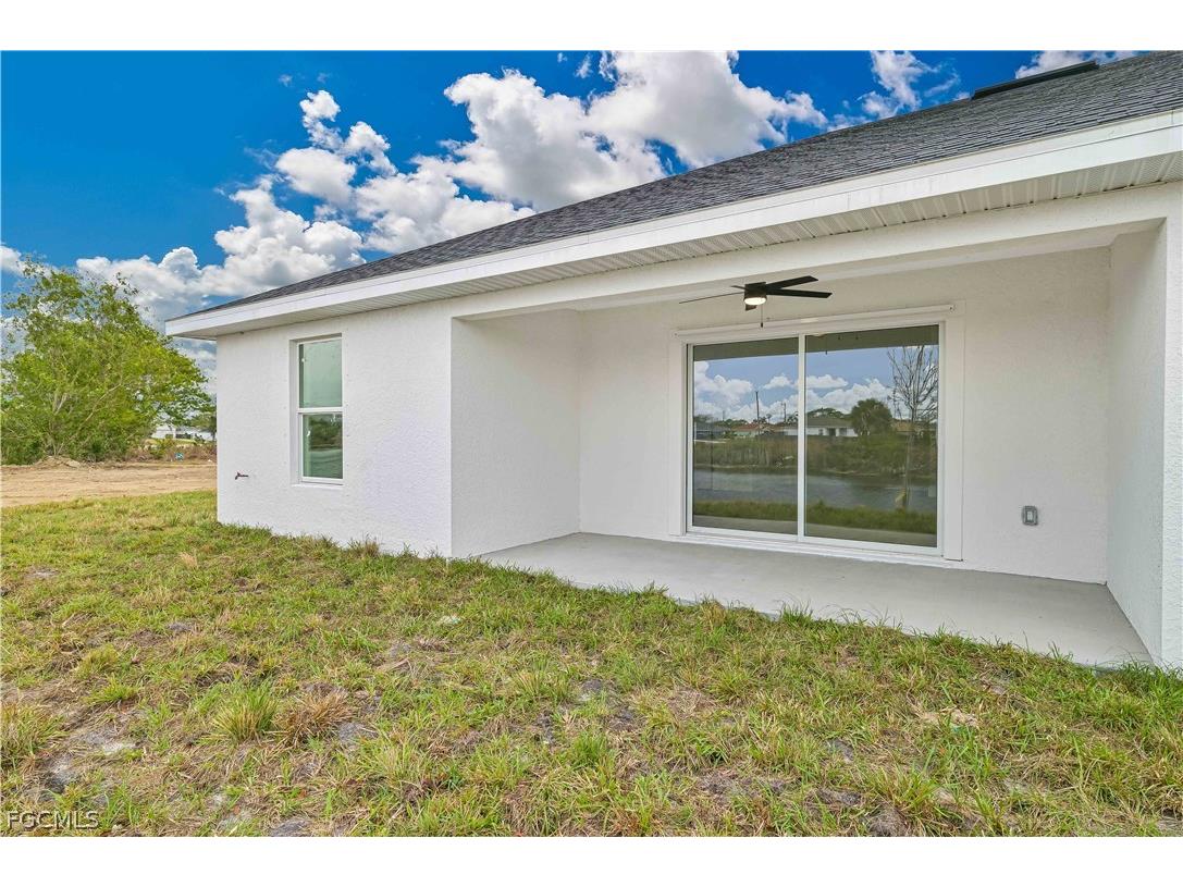2043 NE 42nd Street Cape Coral FL 33909 2026013516 image28