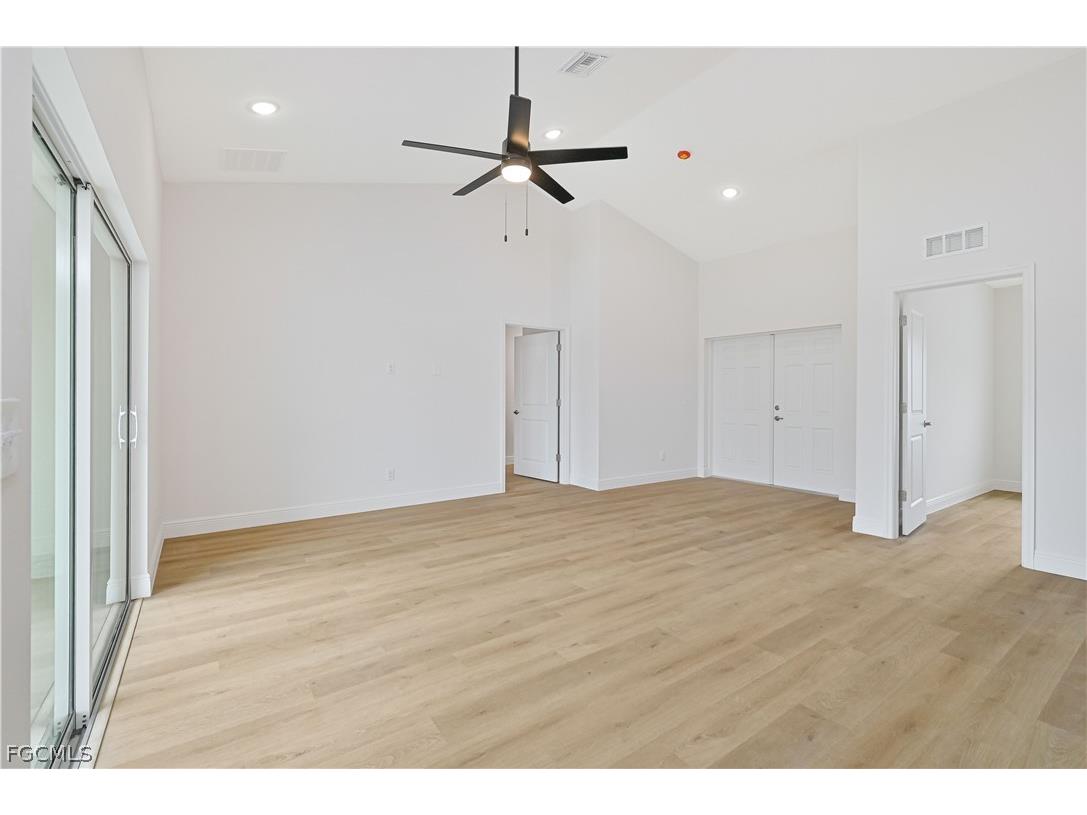 2043 NE 42nd Street Cape Coral FL 33909 2026013516 image8