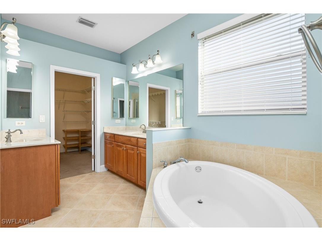 20437 Ardore Lane Estero FL 33928 225068410 image22