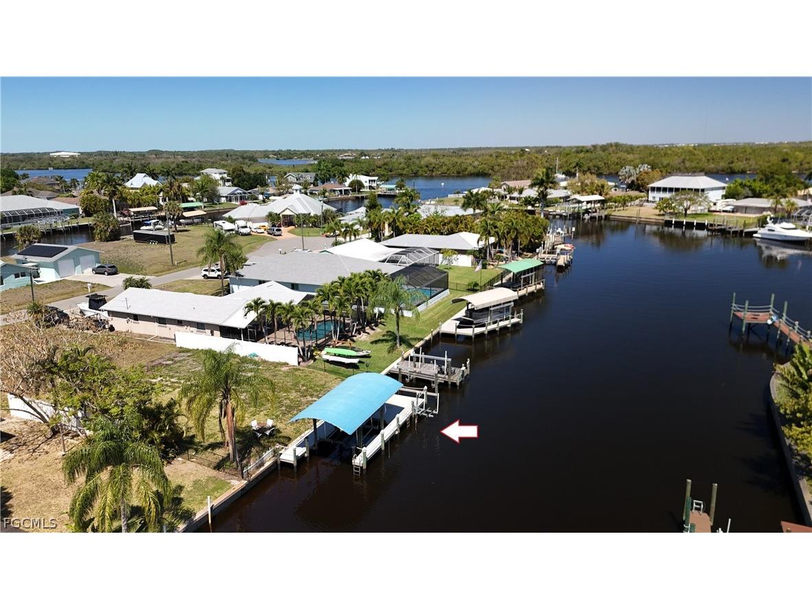 2044 Aruba Avenue Fort Myers FL 33905 2026013831 image4