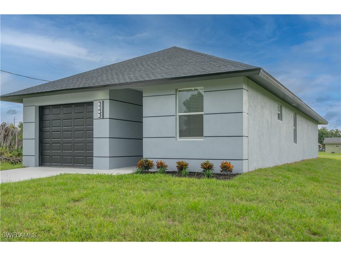 2045 Carver Avenue Fort Myers FL 33916 226000930 image2