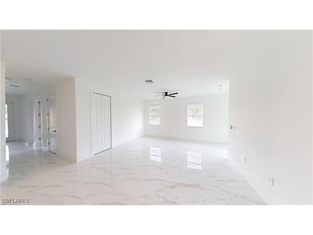 2045 Carver Avenue Fort Myers FL 33916 226000930 image7