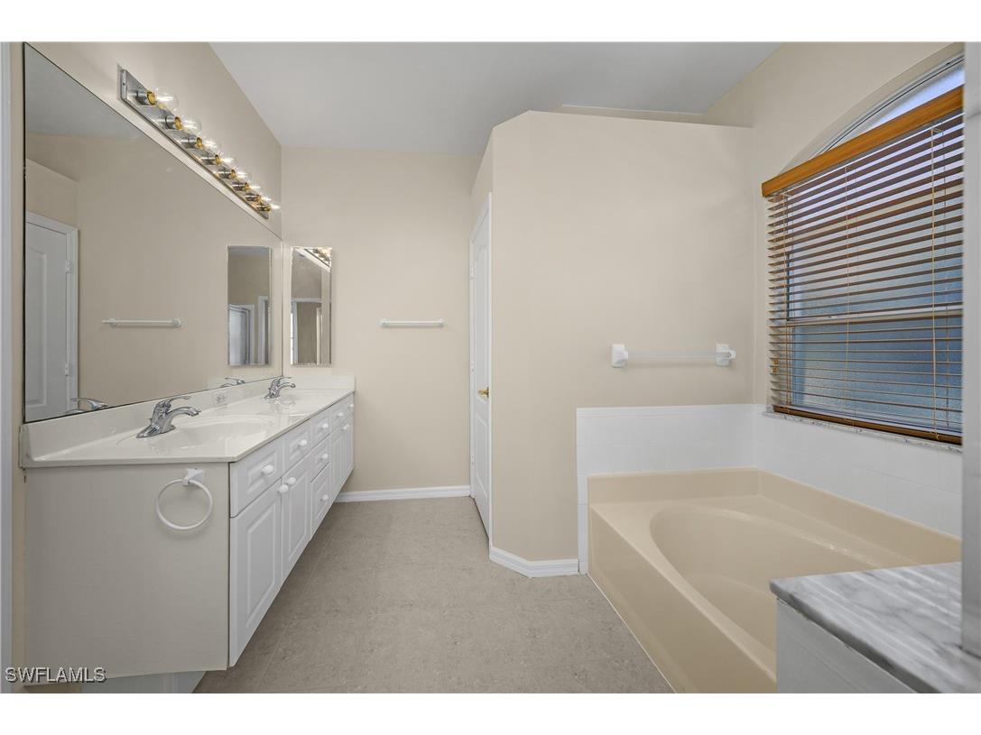 2045 Crestview Way #A10 Naples FL 34119 225082967 image24