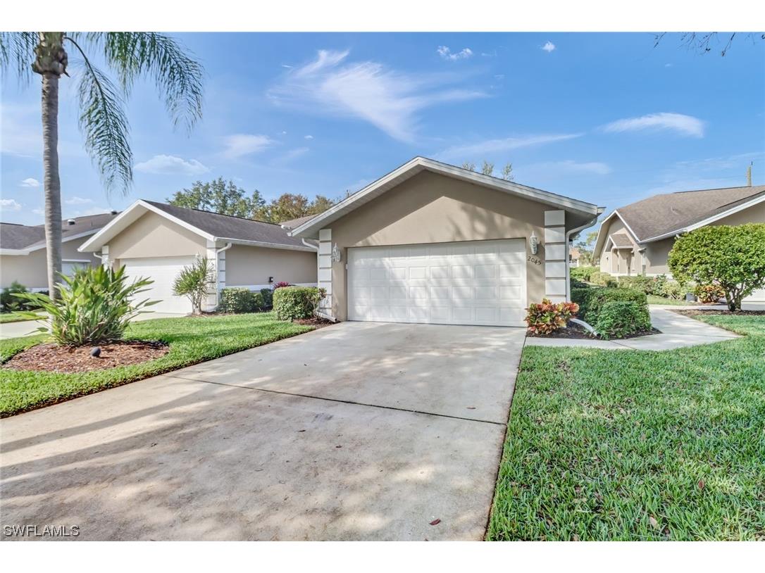 2045 Crown Pointe Boulevard W Naples FL 34112 224020698 image1