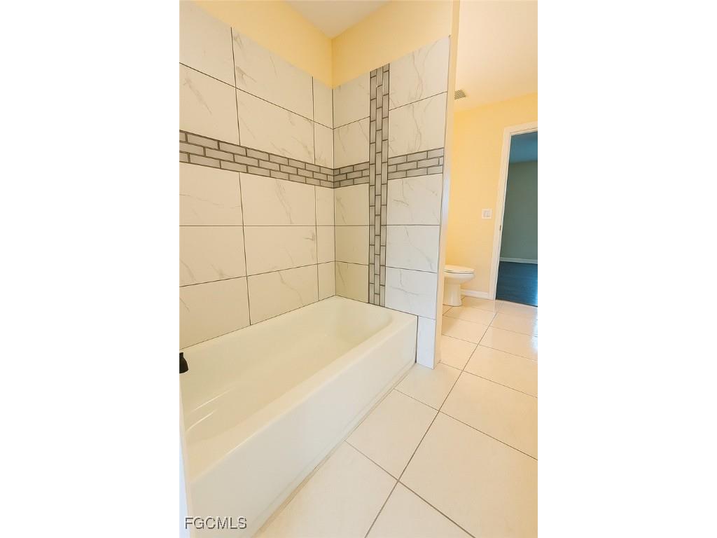 2045 NE 28th Street Cape Coral FL 33909 2025019889 image12