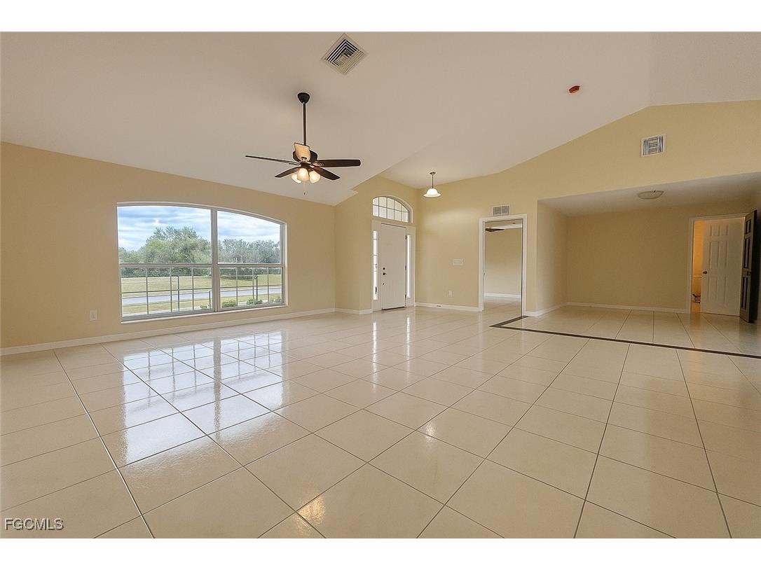 2045 NE 28th Street Cape Coral FL 33909 2025019889 image4