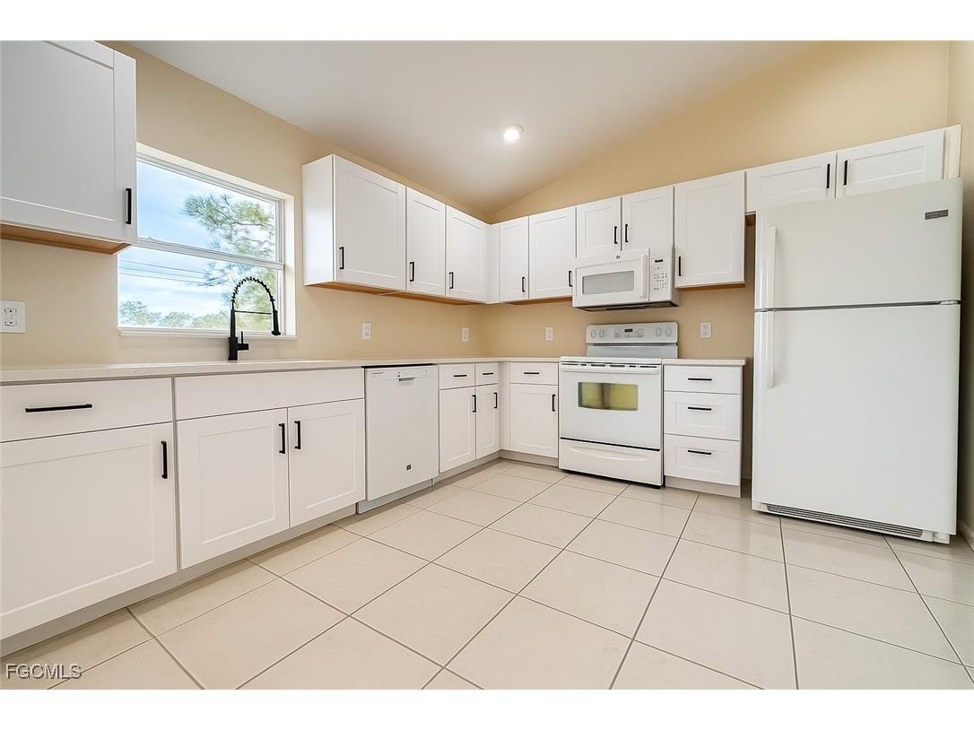 2045 NE 28th Street Cape Coral FL 33909 2025019889 image5