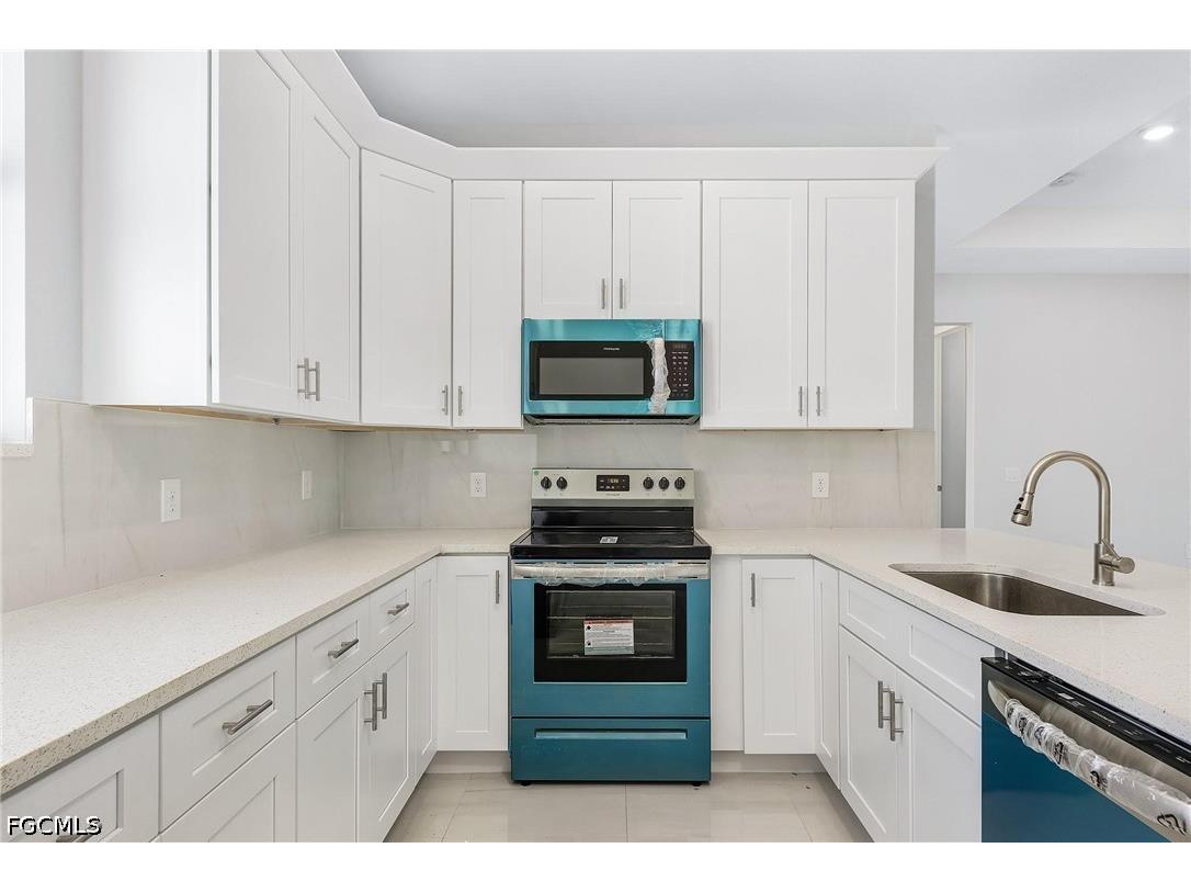 2045 NW 3rd Street Cape Coral FL 33993 2026020555 image5