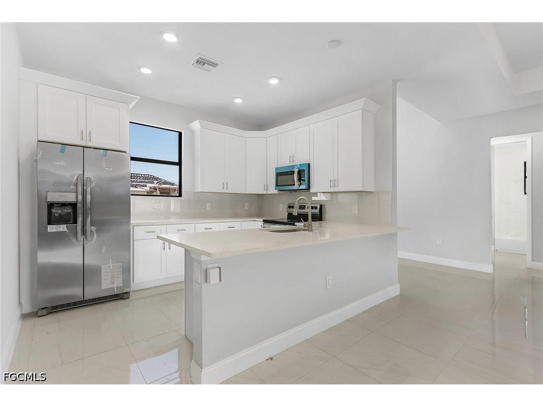 2045 NW 3rd Street Cape Coral FL 33993 2026020555 image7