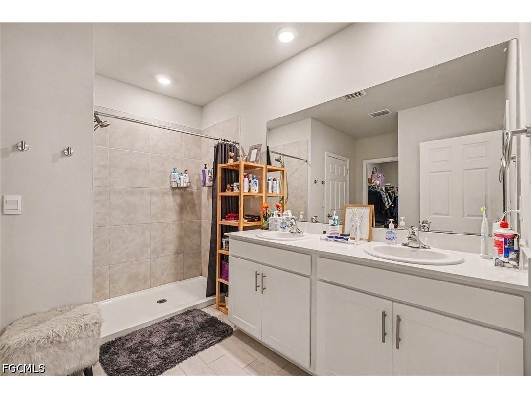 2045 NW 7th Street Cape Coral FL 33993 2026024607 image15
