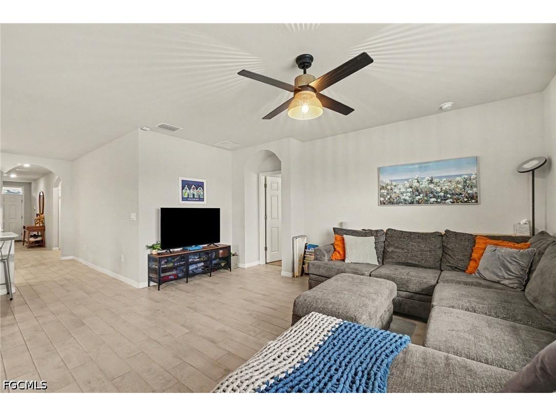2045 NW 7th Street Cape Coral FL 33993 2026024607 image4