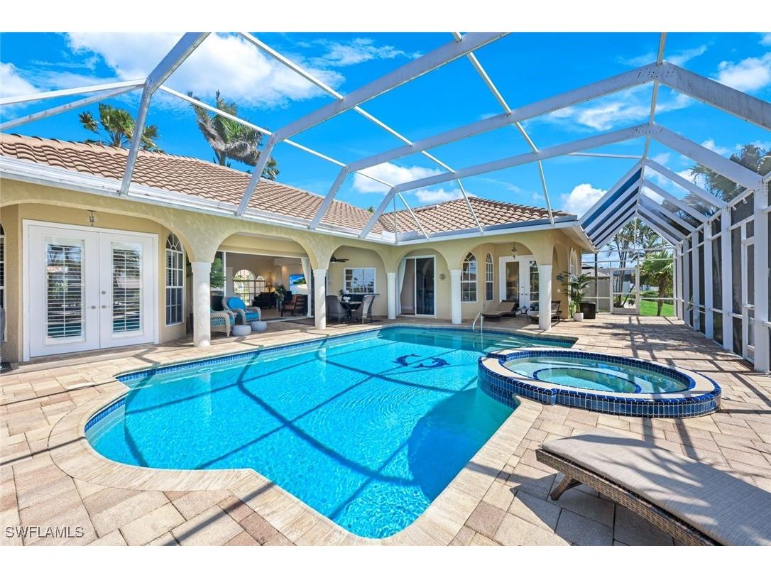 2046 SE 20th Lane Cape Coral FL 33990 225029325 image1