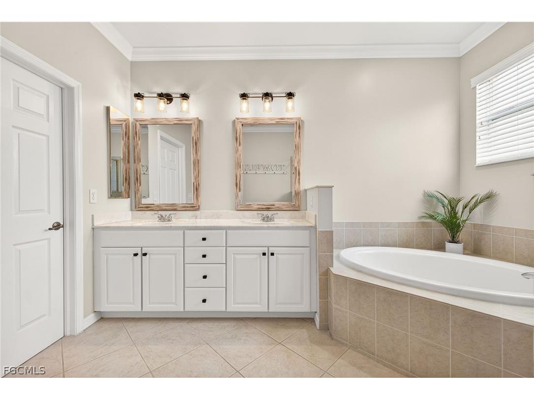 20468 Larino Loop Estero FL 33928 2026013012 image17