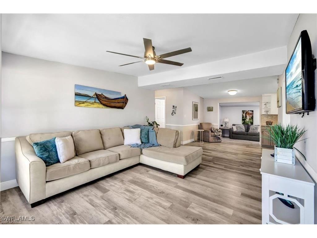 2047 Harbor Lane Naples FL 34104 225054659 image1