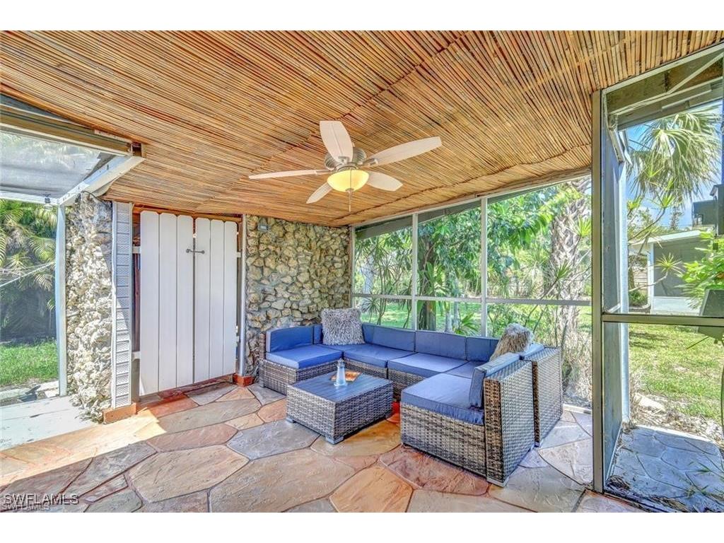 2047 Harbor Lane Naples FL 34104 225054659 image24