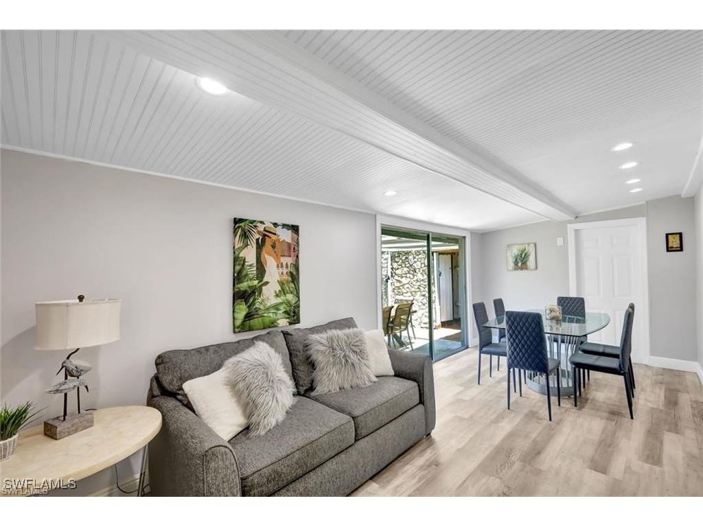 2047 Harbor Lane Naples FL 34104 225054659 image8