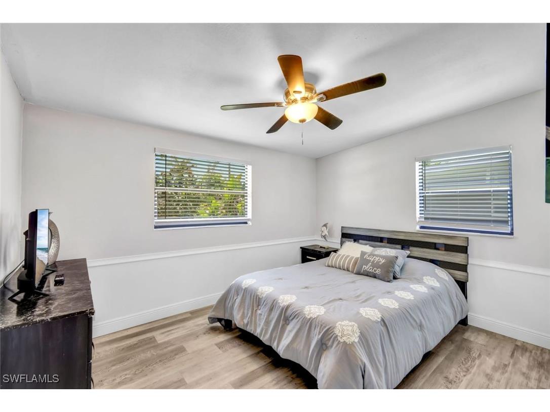 2047 Harbor Lane Naples FL 34104 225065658 image14