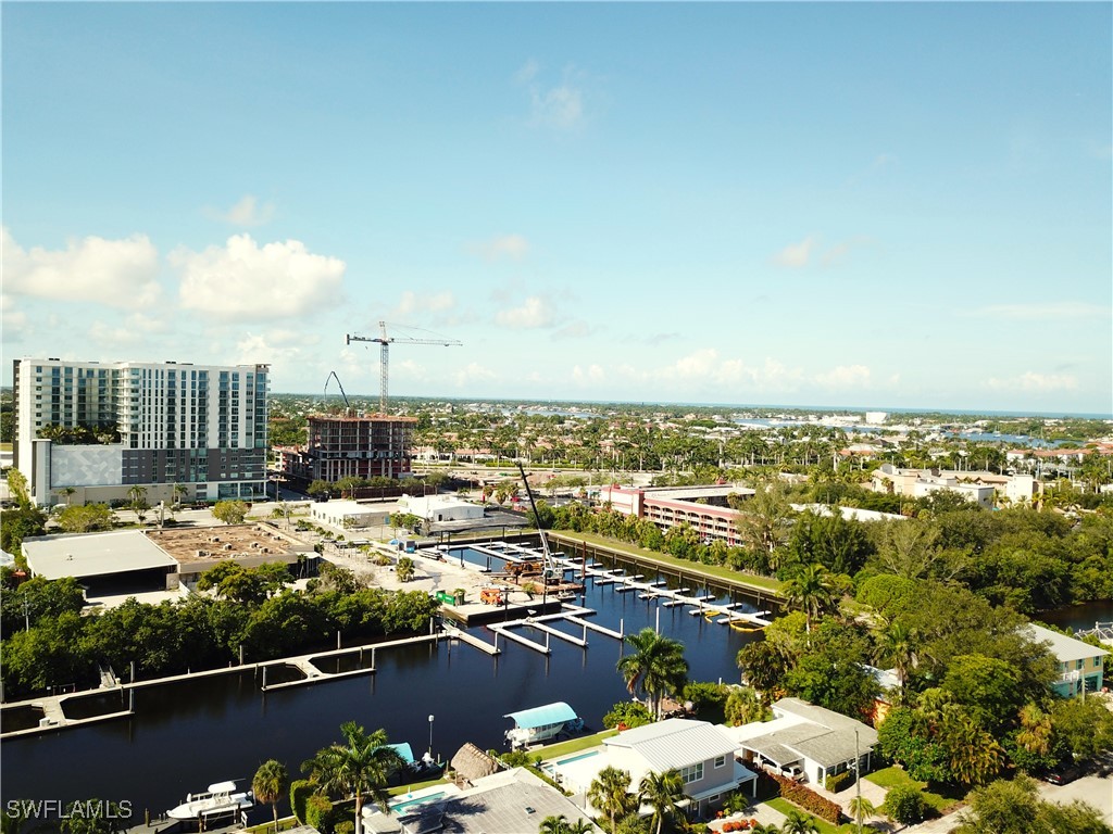 2047 Harbor Lane Naples FL 34104 225065658 image25