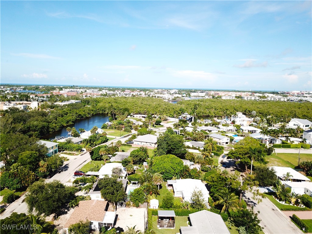 2047 Harbor Lane Naples FL 34104 225065658 image26