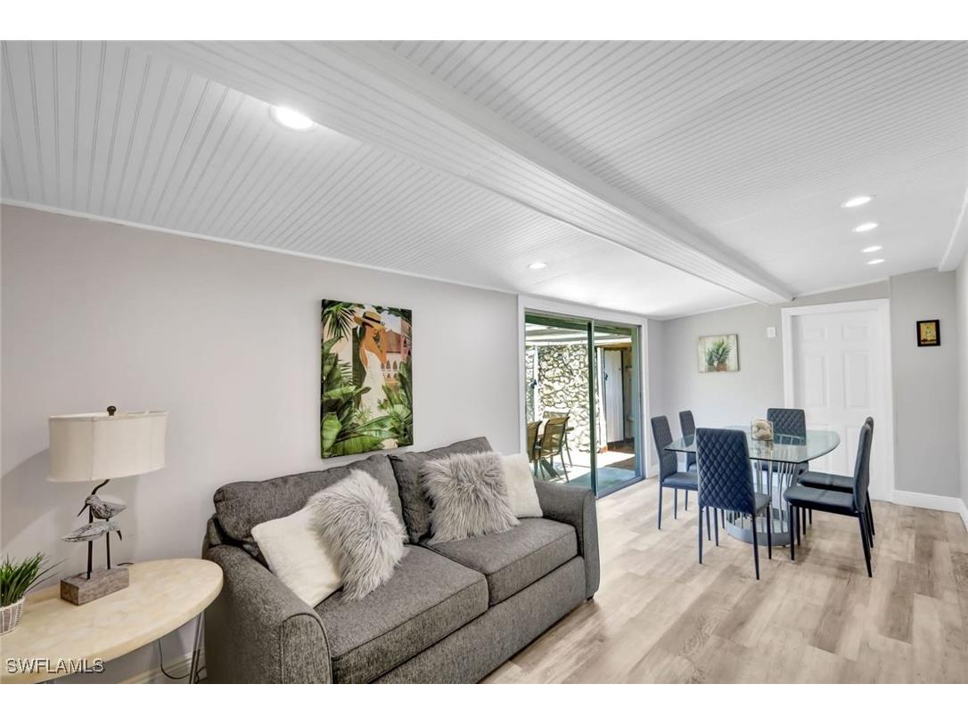 2047 Harbor Lane Naples FL 34104 225065658 image8