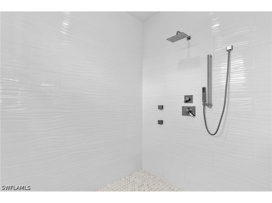 20475 Napa Loop Estero FL 33928 226020601 image23