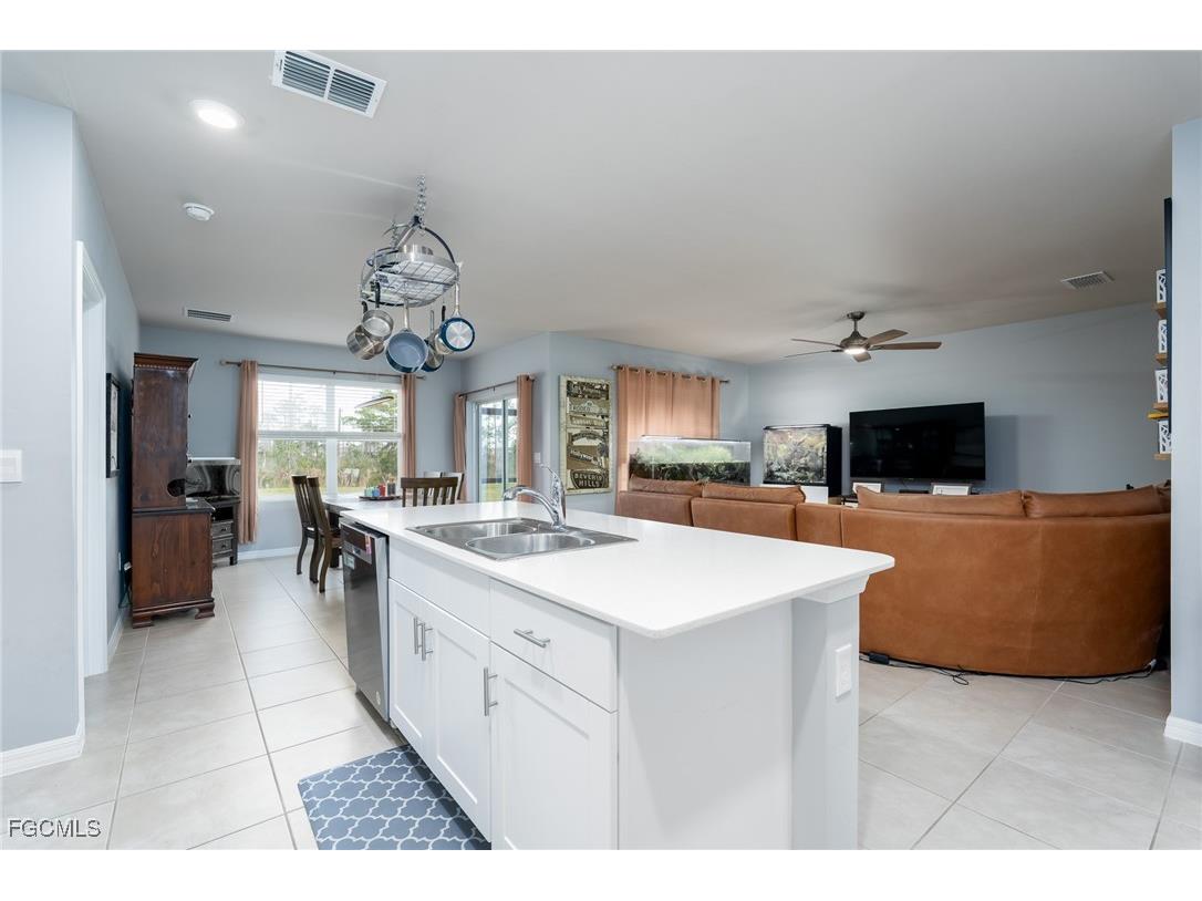 20476 Camino Torcido Loop North Fort Myers FL 33917 2026002323 image9