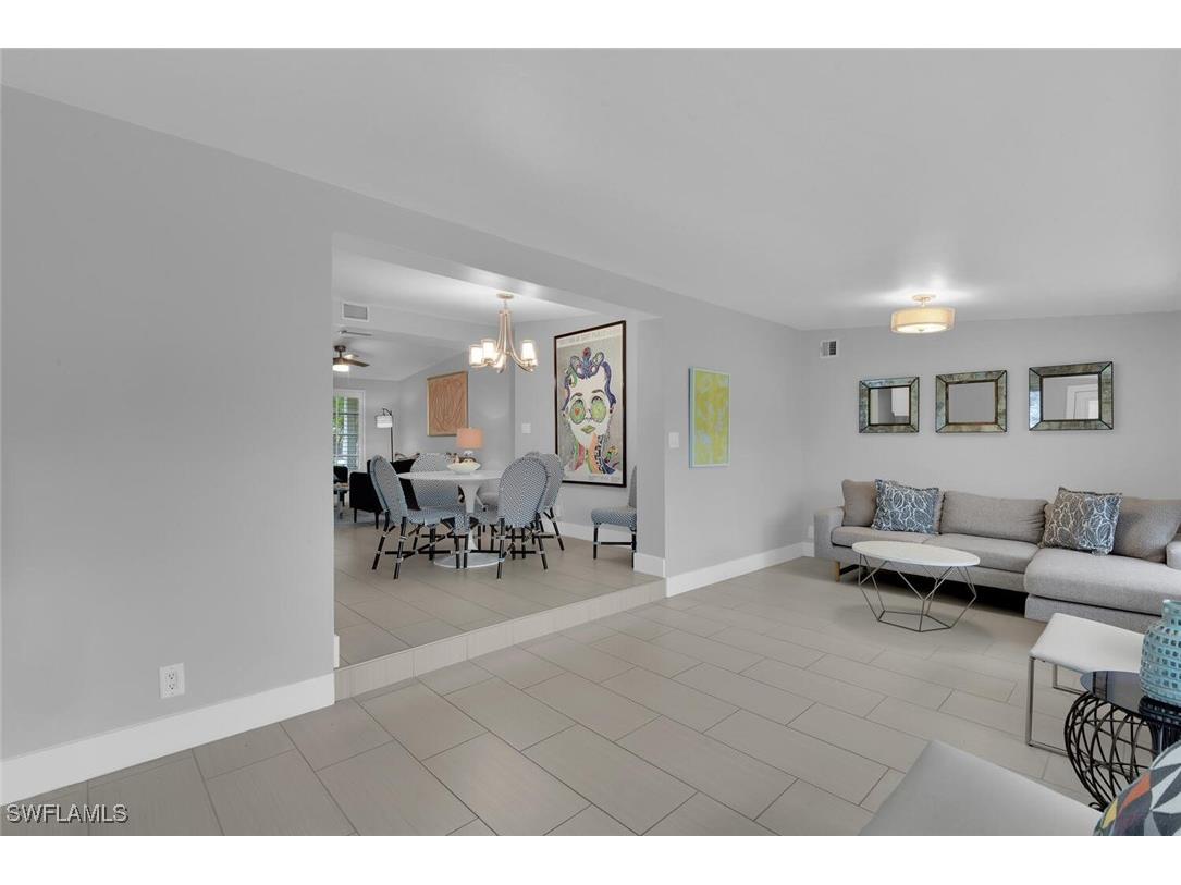 2048 Harbor Lane Naples FL 34104 225068453 image11