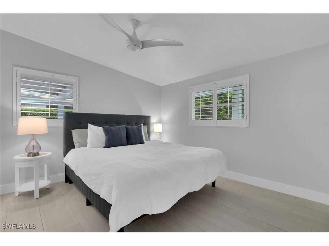 2048 Harbor Lane Naples FL 34104 225068453 image14