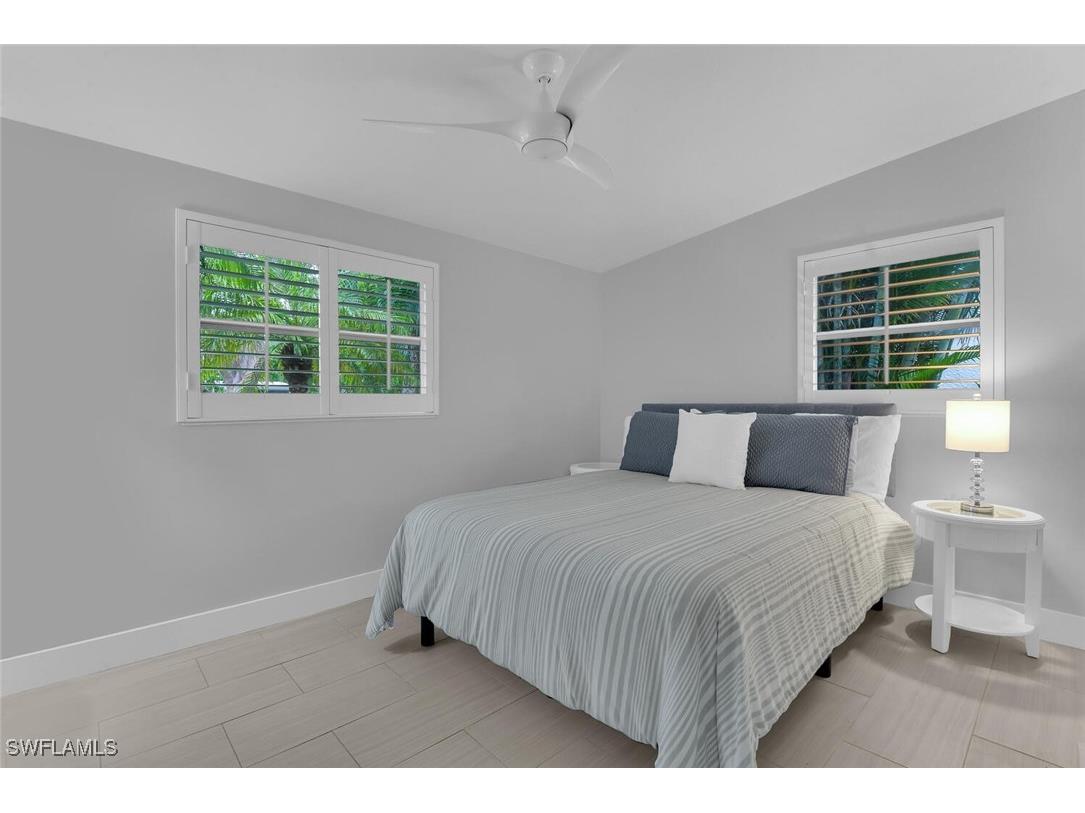 2048 Harbor Lane Naples FL 34104 225068453 image18