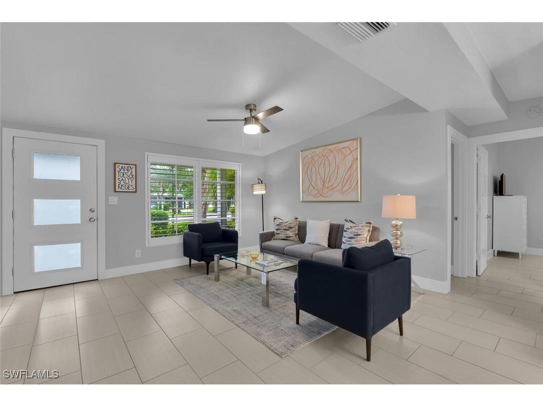 2048 Harbor Lane Naples FL 34104 225068453 image2