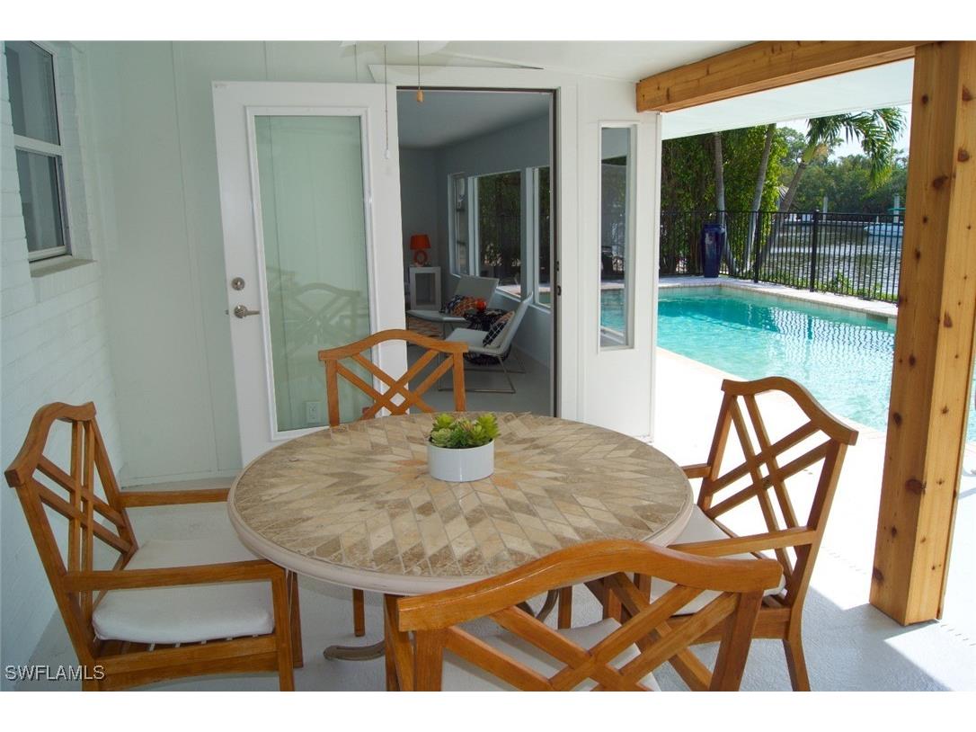 2048 Harbor Lane Naples FL 34104 225068453 image25