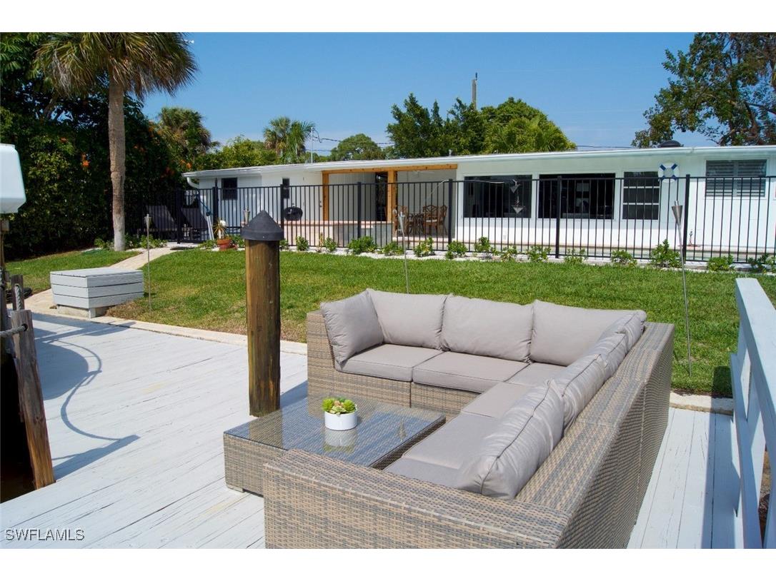 2048 Harbor Lane Naples FL 34104 225068453 image29