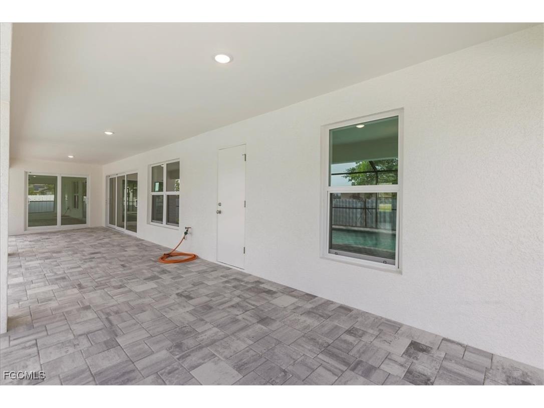 2048 NW 3rd Terrace Cape Coral FL 33993 2025016648 image25