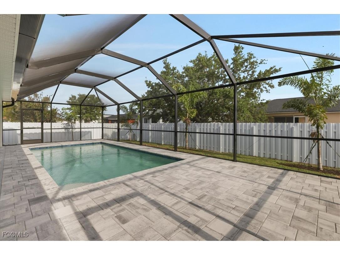 2048 NW 3rd Terrace Cape Coral FL 33993 2025016648 image29