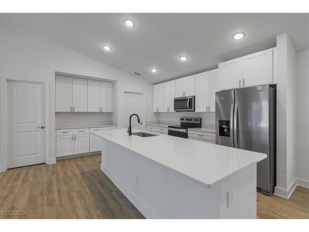 2048 NW 3rd Terrace Cape Coral FL 33993 2025016648 image7