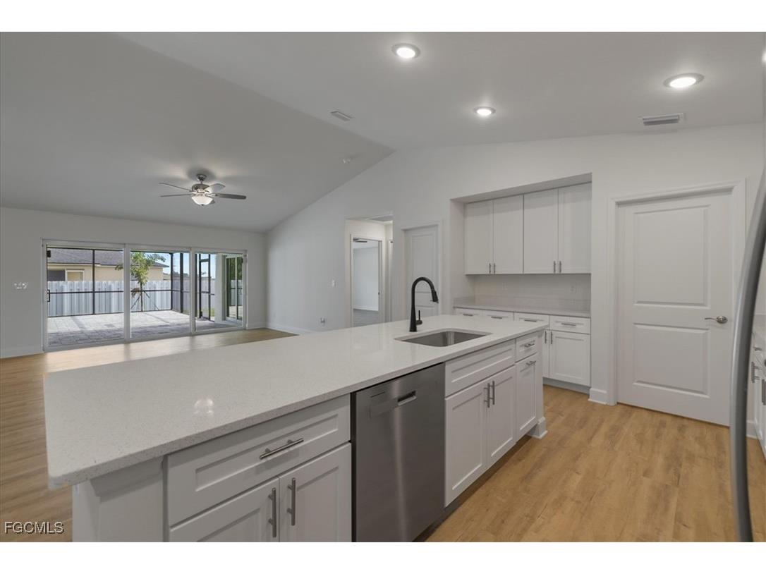 2048 NW 3rd Terrace Cape Coral FL 33993 2025016648 image8