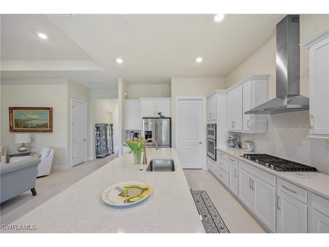 2048 Yellowfin Circle Naples FL 34114 226002105 image10