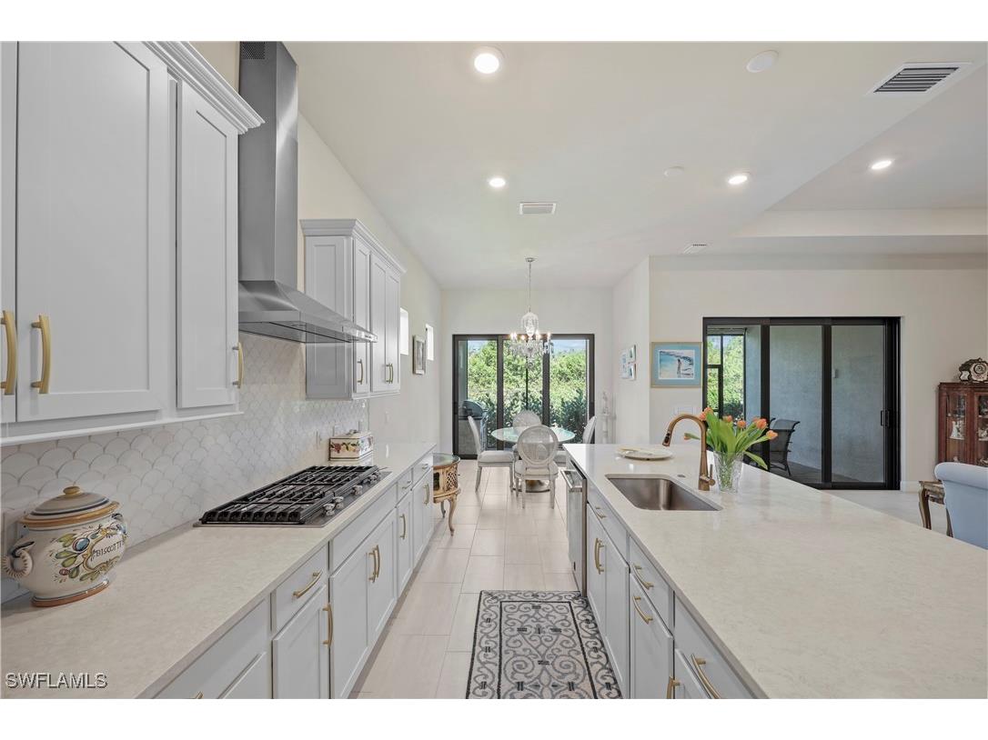 2048 Yellowfin Circle Naples FL 34114 226002105 image11