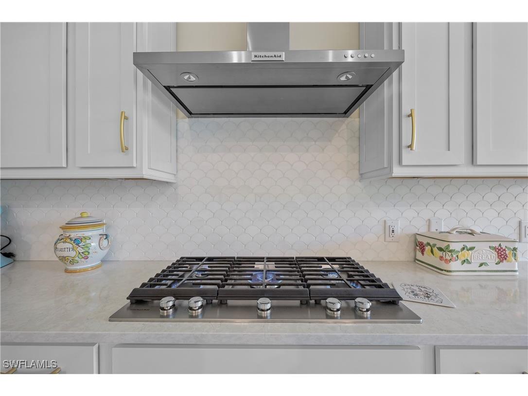 2048 Yellowfin Circle Naples FL 34114 226002105 image12